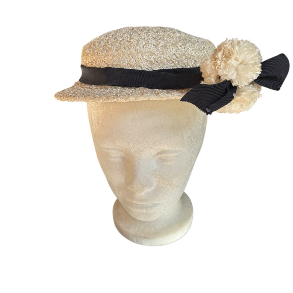 1940s/50s Dolly Madison Raffia Straw Hat w/Pompom‎ Embellishment & Black Ribbon